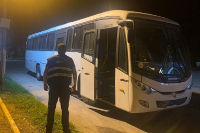 notícia: Sefa apreende ônibus em Conceição do Araguaia 