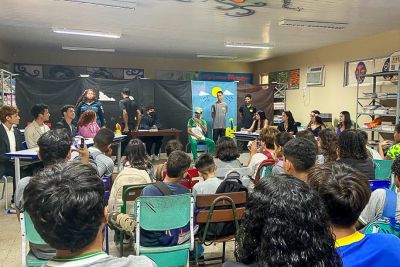 notícia: Alunos da Escola Estadual Palmira Gabriel apresentam peça teatral sobre preservação ambiental
