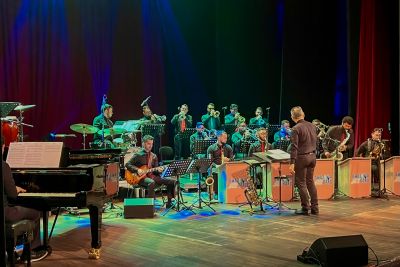 notícia: Amazônia Jazz Band encerra a temporada de 2023 com um concerto de Natal