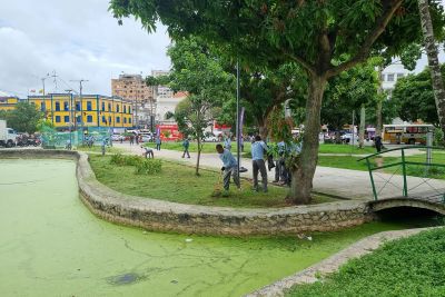notícia: Projeto “Limpeza de Vias Públicas” realiza ação na Praça D. Pedro II