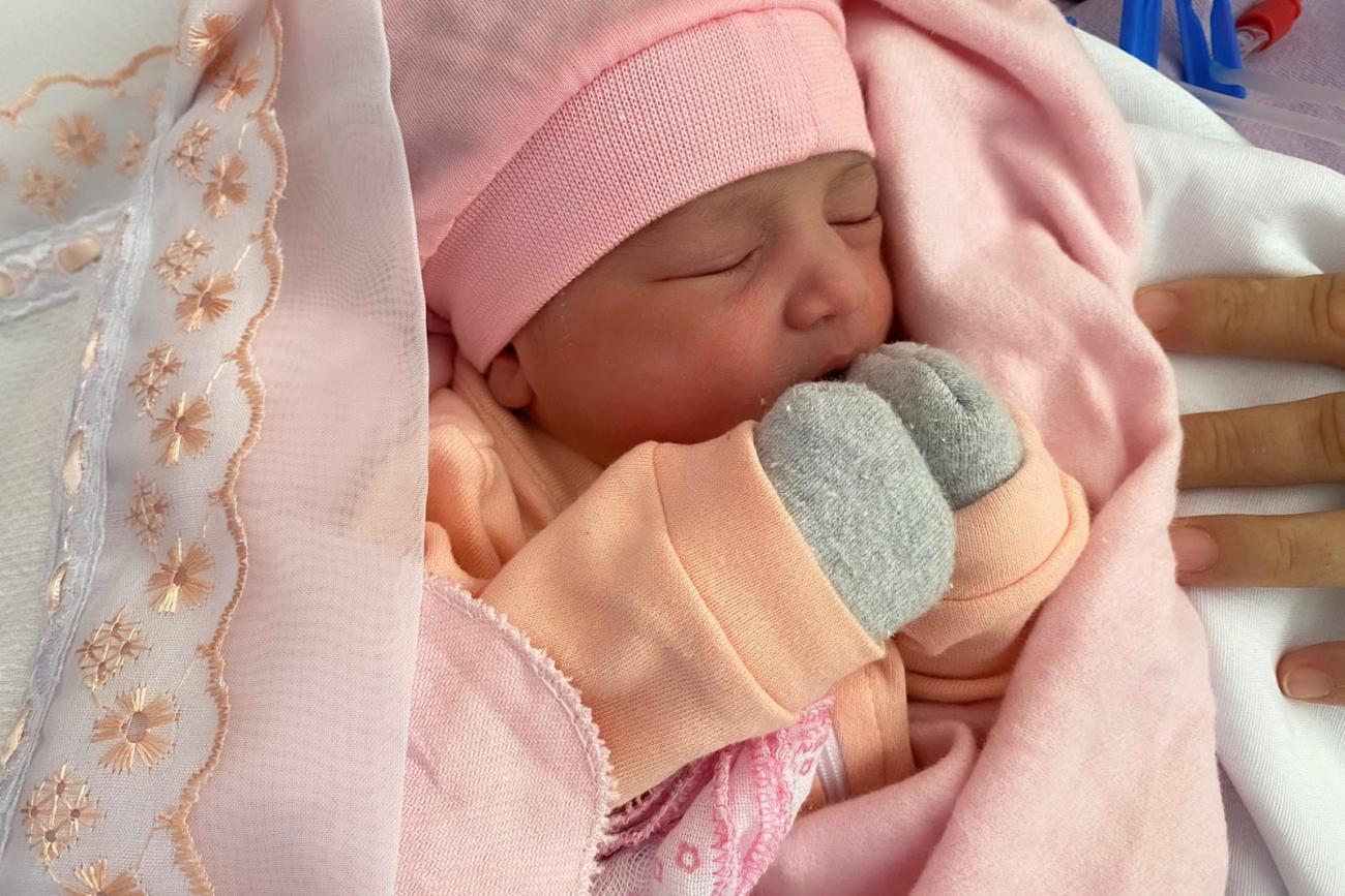 Primeiro bebê nascido no Hospital Geral de Tailândia em 2024 é uma menina