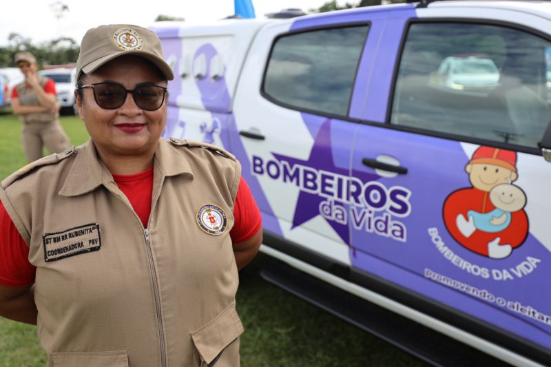 St Rubenita, coordenadora do projeto Bombeiros da Vida  <div class='credito_fotos'>Foto: Pedro Guerreiro / Ag. Pará   |   <a href='/midias/2024/originais/18023_ee7f370b-0bab-bae5-5074-30c52719c3bf.jpg' download><i class='fa-solid fa-download'></i> Download</a></div>