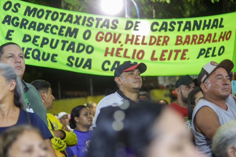 Evento GOV. HELDER BARBALHO EM  CASTANHAL - Fotos Pedro Guerreiro/ AgPará 

ARTESANATO MODELO
ENTREGA VIATURA ROSA DEAM 
ENTREGA VIATURAS PM 
TITULOS DE TERRA
SUA CASA
PRONUNCIAMENTO <div class='credito_fotos'>Foto: Pedro Guerreiro / Ag. Pará   |   <a href='/midias/2024/originais/18216_1b256d32-fc62-7abd-235b-e6a36ee6946b.jpg' download><i class='fa-solid fa-download'></i> Download</a></div>