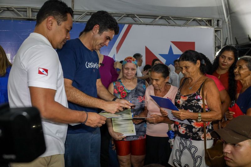 Evento GOV. HELDER BARBALHO EM  CASTANHAL - Fotos Pedro Guerreiro/ AgPará 

ARTESANATO MODELO
ENTREGA VIATURA ROSA DEAM 
ENTREGA VIATURAS PM 
TITULOS DE TERRA
SUA CASA
PRONUNCIAMENTO <div class='credito_fotos'>Foto: Pedro Guerreiro / Ag. Pará   |   <a href='/midias/2024/originais/18216_229f3c68-aeac-0dae-8a24-47a95f170f26.jpg' download><i class='fa-solid fa-download'></i> Download</a></div>