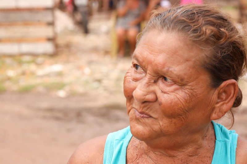 Dona Maria, moradora do Tapanã <div class='credito_fotos'>Foto: Bruno Cecim / Ag.Pará   |   <a href='/midias/2024/originais/18531_907baa9c-9791-2507-4fbf-f0efe592cdf1.jpg' download><i class='fa-solid fa-download'></i> Download</a></div>