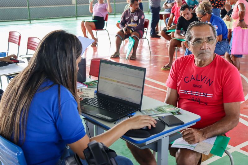 MOJU - Mutirão Regulariza Pará / FOTOS: Antonio Darwich/Ascom-Semas

Semas faz Mutirão do Regulariza Pará em comunidades de Moju
 <div class='credito_fotos'>Foto: ASCOM / SEMAS   |   <a href='/midias/2024/originais/18746_997f8998-8d79-70a9-9d92-0fe0a8740eed.jpg' download><i class='fa-solid fa-download'></i> Download</a></div>