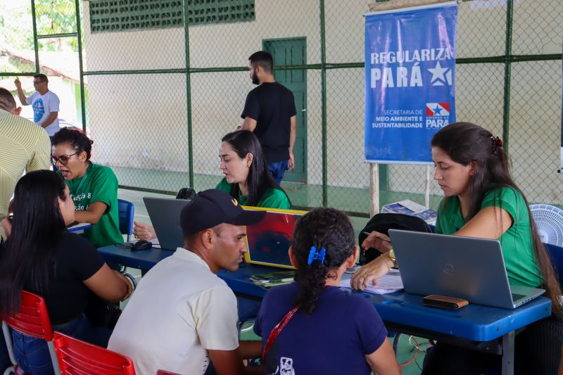 MOJU - Mutirão Regulariza Pará / FOTOS: Antonio Darwich/Ascom-Semas

Semas faz Mutirão do Regulariza Pará em comunidades de Moju
 <div class='credito_fotos'>Foto: ASCOM / SEMAS   |   <a href='/midias/2024/originais/18746_bd163409-2284-5494-56ee-ce0975448306.jpg' download><i class='fa-solid fa-download'></i> Download</a></div>