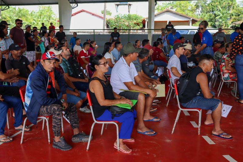 MOJU - Mutirão Regulariza Pará / FOTOS: Antonio Darwich/Ascom-Semas

Semas faz Mutirão do Regulariza Pará em comunidades de Moju
 <div class='credito_fotos'>Foto: ASCOM / SEMAS   |   <a href='/midias/2024/originais/18746_c3e8af2e-c030-46ab-1a94-11f57e1419d8.jpg' download><i class='fa-solid fa-download'></i> Download</a></div>