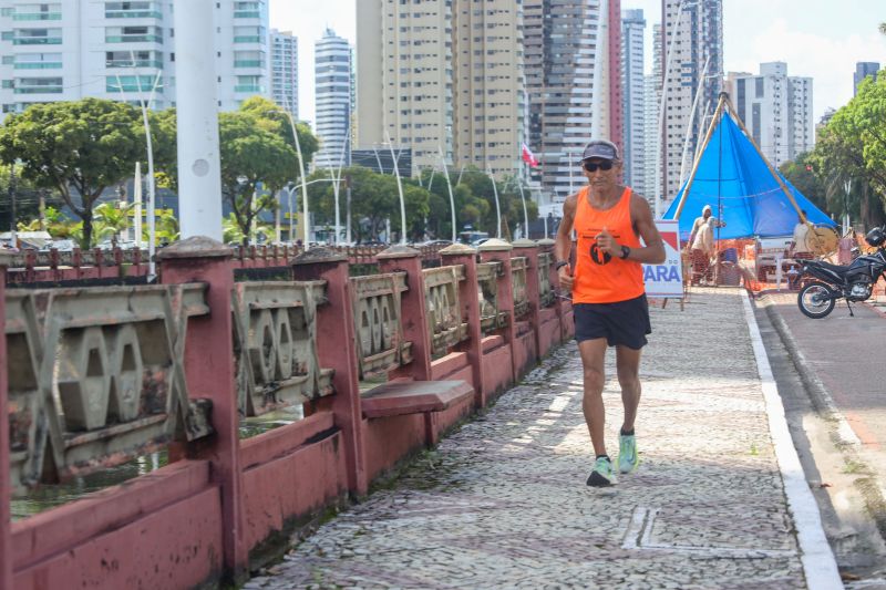 Manuel Oliveira - corredor 
 <div class='credito_fotos'>Foto: Bruno Cecim / Ag.Pará   |   <a href='/midias/2024/originais/18908_6a5109f8-2976-7e7c-bbb2-d833ea6df787.jpg' download><i class='fa-solid fa-download'></i> Download</a></div>