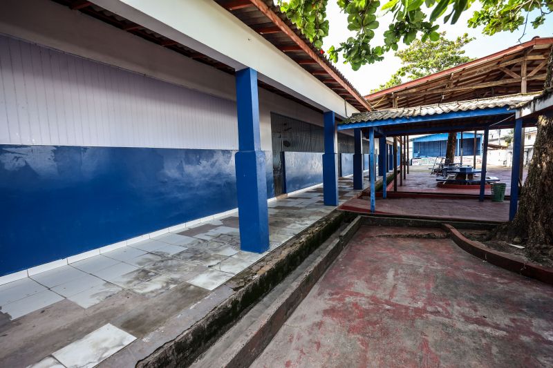 Local onde será construída a nova Escola Paulino de Brito • Centro Especializado de Atendimento a Meninas e Mulheres Marajoaras <div class='credito_fotos'>Foto: Marcelo Lelis / Ag. Pará   |   <a href='/midias/2024/originais/20113_3dac7274-2288-1066-b7bb-40d10ee2e3d3.jpg' download><i class='fa-solid fa-download'></i> Download</a></div>