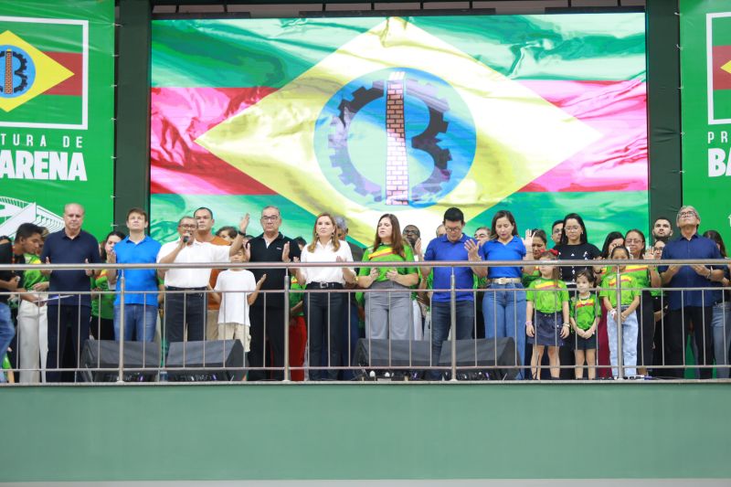 inauguração complexo esportivo 
Barcarena
Fotos:Bruno cruz/ Ag Pará 
 <div class='credito_fotos'>Foto: Bruno Cruz / Agência Pará   |   <a href='/midias/2024/originais/20146_a3373e2b-926c-c52d-1caf-35d6f632856e.jpg' download><i class='fa-solid fa-download'></i> Download</a></div>