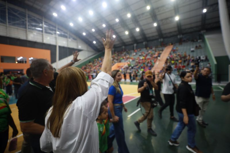 inauguração complexo esportivo 
Barcarena
Fotos:Bruno cruz/ Ag Pará 
 <div class='credito_fotos'>Foto: Bruno Cruz / Agência Pará   |   <a href='/midias/2024/originais/20146_d6cfef8d-bb15-2f29-e900-9eb2817ba0ac.jpg' download><i class='fa-solid fa-download'></i> Download</a></div>