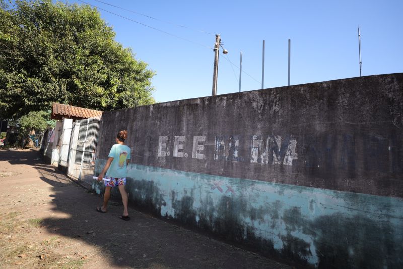  EEEM Professora Marluce Massariol de Souza, que será reconstruída <div class='credito_fotos'>Foto: Marcelo Lelis / Ag. Pará   |   <a href='/midias/2024/originais/20172_39d5bcf0-60f4-7c89-47b6-f322b6a5df69.jpg' download><i class='fa-solid fa-download'></i> Download</a></div>