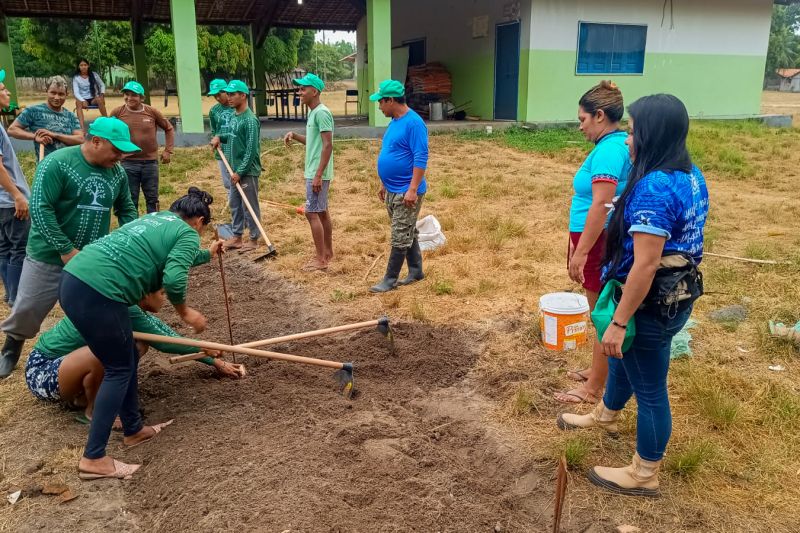 Matéria - Formação de agentes agroflorestais avança na Terra Indígena Alto Rio Guamá com foco em sustentabilidade

Fotos: DGBio/IDEFLOR-Bio/Divulgação


 <div class='credito_fotos'>Foto: ASCOM / IDEFLOR-BIO   |   <a href='/midias/2024/originais/20801_2da70080-fb71-620a-a715-3c4743b2765d.jpg' download><i class='fa-solid fa-download'></i> Download</a></div>