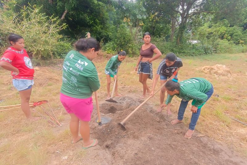 Matéria - Formação de agentes agroflorestais avança na Terra Indígena Alto Rio Guamá com foco em sustentabilidade

Fotos: DGBio/IDEFLOR-Bio/Divulgação


 <div class='credito_fotos'>Foto: ASCOM / IDEFLOR-BIO   |   <a href='/midias/2024/originais/20801_364e077c-5f96-b7da-b8e6-63cb16673ddd.jpg' download><i class='fa-solid fa-download'></i> Download</a></div>