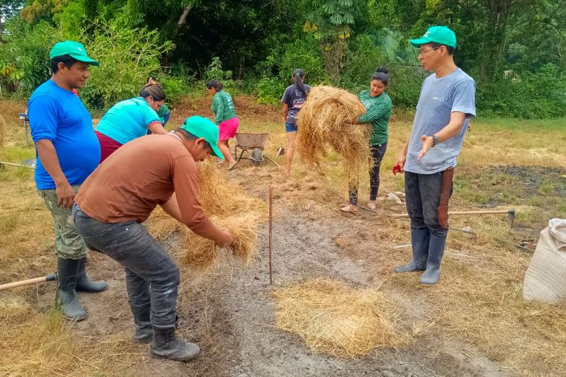 Matéria - Formação de agentes agroflorestais avança na Terra Indígena Alto Rio Guamá com foco em sustentabilidade

Fotos: DGBio/IDEFLOR-Bio/Divulgação


 <div class='credito_fotos'>Foto: ASCOM / IDEFLOR-BIO   |   <a href='/midias/2024/originais/20801_b48b84b9-147e-0370-e03b-e0994ceaecd9.jpg' download><i class='fa-solid fa-download'></i> Download</a></div>