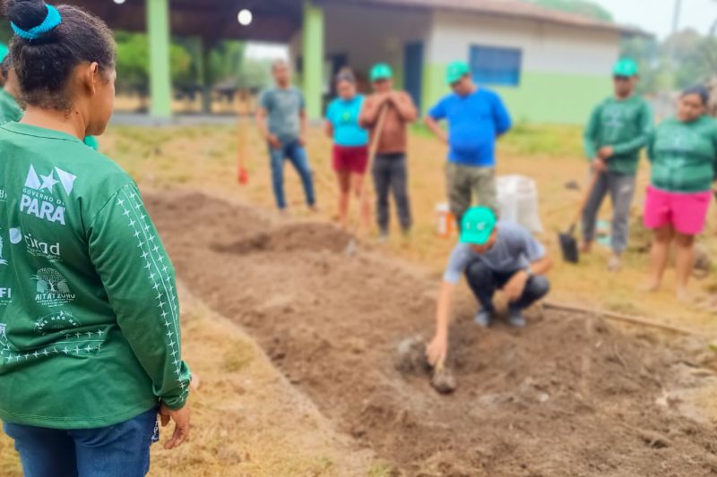 Matéria - Formação de agentes agroflorestais avança na Terra Indígena Alto Rio Guamá com foco em sustentabilidade

Fotos: DGBio/IDEFLOR-Bio/Divulgação


 <div class='credito_fotos'>Foto: ASCOM / IDEFLOR-BIO   |   <a href='/midias/2024/originais/20801_c124f596-3971-9db5-aefc-9336866e5acb.jpg' download><i class='fa-solid fa-download'></i> Download</a></div>