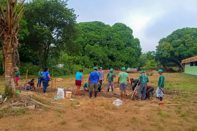 Matéria - Formação de agentes agroflorestais avança na Terra Indígena Alto Rio Guamá com foco em sustentabilidade

Fotos: DGBio/IDEFLOR-Bio/Divulgação


 <div class='credito_fotos'>Foto: ASCOM / IDEFLOR-BIO   |   <a href='/midias/2024/originais/20801_c4945e97-96c5-e7bd-933d-6fb90e75ab83.jpg' download><i class='fa-solid fa-download'></i> Download</a></div>