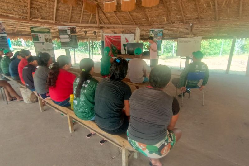 Matéria - Formação de agentes agroflorestais avança na Terra Indígena Alto Rio Guamá com foco em sustentabilidade

Fotos: DGBio/IDEFLOR-Bio/Divulgação


 <div class='credito_fotos'>Foto: ASCOM / IDEFLOR-BIO   |   <a href='/midias/2024/originais/20801_e9352f0d-a8b8-8918-677b-d48d768c474c.jpg' download><i class='fa-solid fa-download'></i> Download</a></div>