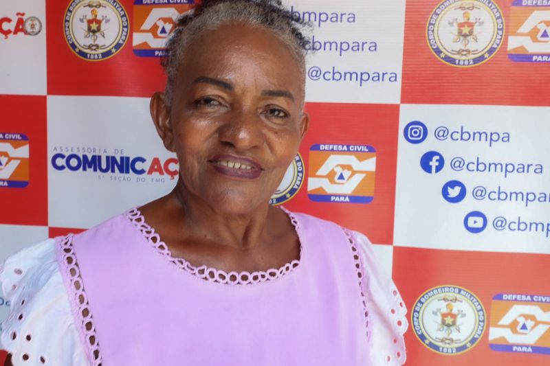 Ana Cleide da Cruz Vasconcelos
Moradora da comunidade <div class='credito_fotos'>Foto: Bruno Cruz / Agência Pará   |   <a href='/midias/2024/originais/21099_3e7b0bd2-f913-64e1-0af8-16d44bcc086b.jpg' download><i class='fa-solid fa-download'></i> Download</a></div>