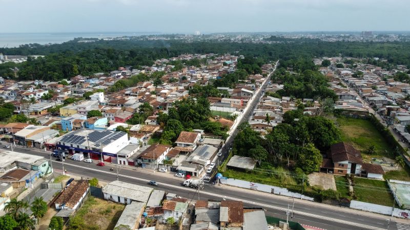 Travessa São Geraldo, Tapanã.
 Inauguração das obras do programa asfalto por todo o Pará <div class='credito_fotos'>Foto: Augusto Miranda / Ag. Pará   |   <a href='/midias/2024/originais/21140_11f46f19-07a0-6579-3ada-97dccae6c27b.jpg' download><i class='fa-solid fa-download'></i> Download</a></div>