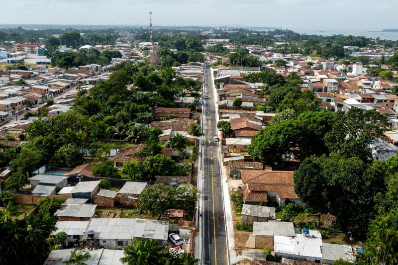 Travessa São Geraldo, Tapanã.
 Inauguração das obras do programa asfalto por todo o Pará <div class='credito_fotos'>Foto: Augusto Miranda / Ag. Pará   |   <a href='/midias/2024/originais/21140_22aed4aa-4e4c-9b1f-c8af-80904e693580.jpg' download><i class='fa-solid fa-download'></i> Download</a></div>