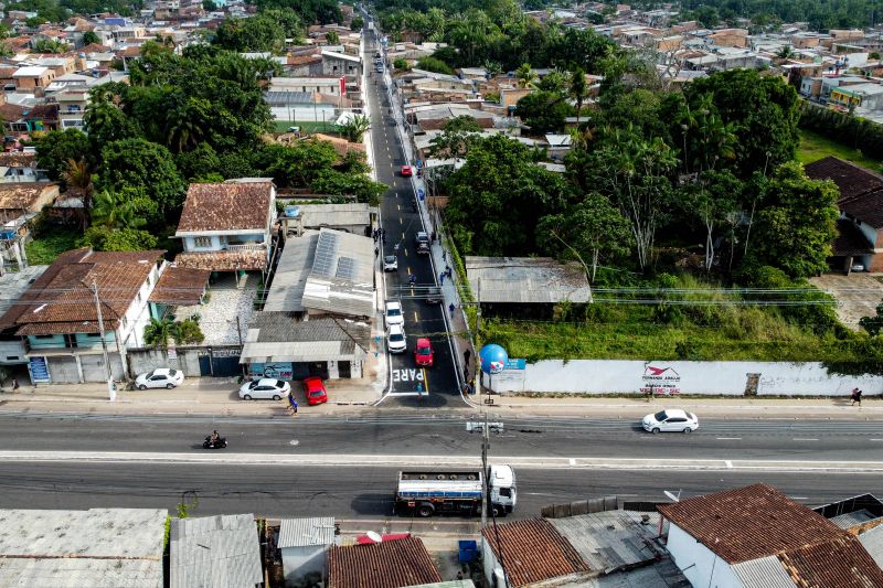 Travessa São Geraldo, Tapanã.
 Inauguração das obras do programa asfalto por todo o Pará <div class='credito_fotos'>Foto: Augusto Miranda / Ag. Pará   |   <a href='/midias/2024/originais/21140_76d41daf-f066-d436-a148-b2be3039f7bd.jpg' download><i class='fa-solid fa-download'></i> Download</a></div>