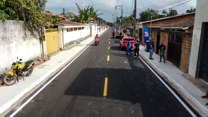 Travessa São Geraldo, Tapanã.
 Inauguração das obras do programa asfalto por todo o Pará <div class='credito_fotos'>Foto: Augusto Miranda / Ag. Pará   |   <a href='/midias/2024/originais/21140_8da62a37-a0fc-3b36-3ed9-27ae0af21616.jpg' download><i class='fa-solid fa-download'></i> Download</a></div>