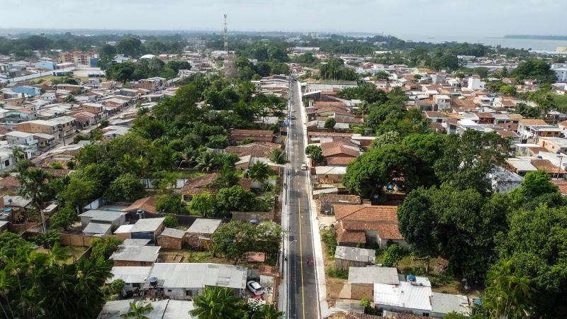 Travessa São Geraldo, Tapanã.
 Inauguração das obras do programa asfalto por todo o Pará <div class='credito_fotos'>Foto: Augusto Miranda / Ag. Pará   |   <a href='/midias/2024/originais/21140_b7e9a89e-5f22-9830-f02f-899debee22d7.jpg' download><i class='fa-solid fa-download'></i> Download</a></div>