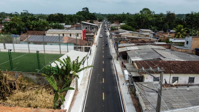 Travessa São Geraldo, Tapanã.
 Inauguração das obras do programa asfalto por todo o Pará <div class='credito_fotos'>Foto: Augusto Miranda / Ag. Pará   |   <a href='/midias/2024/originais/21140_f8beb367-b22c-bdbb-d01f-8423d4fddf04.jpg' download><i class='fa-solid fa-download'></i> Download</a></div>