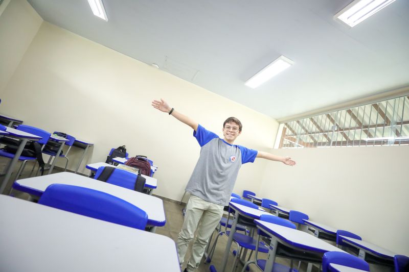 Gustavo Barros - 16 - 2° ano 
6 anos na escola <div class='credito_fotos'>Foto: Marcelo Lelis / Ag. Pará   |   <a href='/midias/2024/originais/21176_4b88bb66-1345-c8b4-ce73-53c3fff94331.jpg' download><i class='fa-solid fa-download'></i> Download</a></div>