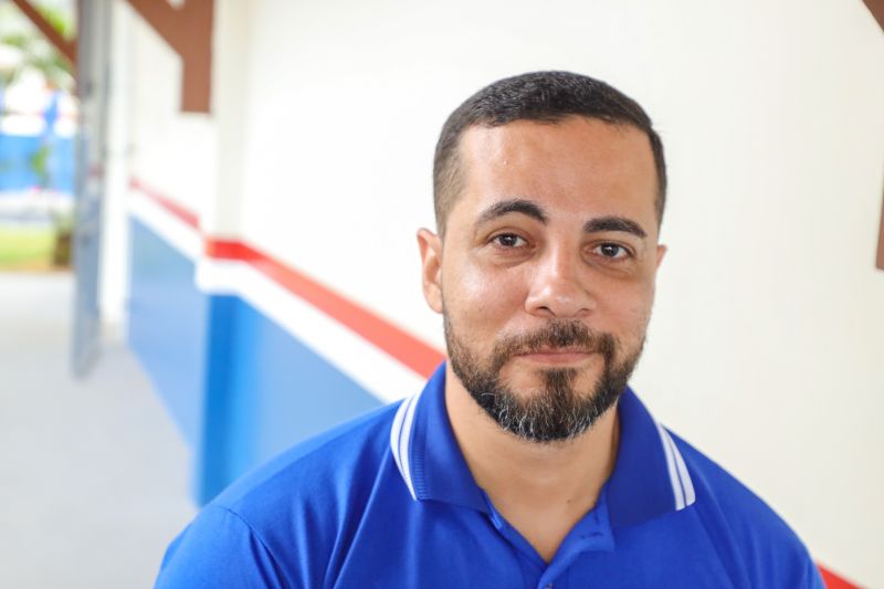 Felipe Soares - prof lingua inglesa - 15 anos no Estado <div class='credito_fotos'>Foto: Marcelo Lelis / Ag. Pará   |   <a href='/midias/2024/originais/21176_6429f96e-139e-5687-e895-dcb450c7b99c.jpg' download><i class='fa-solid fa-download'></i> Download</a></div>