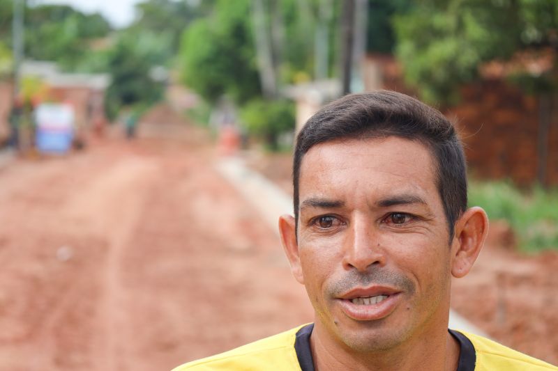 Luis Carlos, mototaxista <div class='credito_fotos'>Foto: Bruno Cecim / Ag.Pará   |   <a href='/midias/2024/originais/22419_4676ee37-502d-b4aa-09d4-6c3252a6aa69.jpg' download><i class='fa-solid fa-download'></i> Download</a></div>