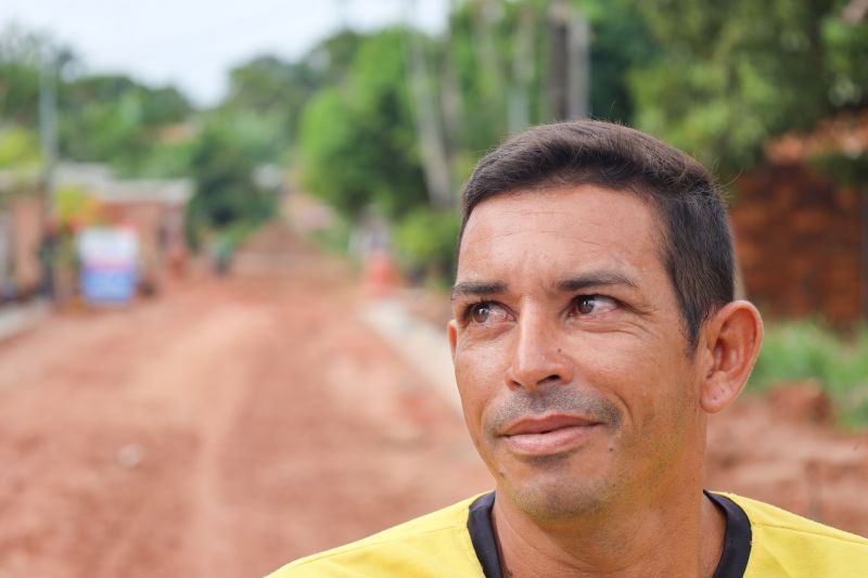 Luis Carlos, mototaxista <div class='credito_fotos'>Foto: Bruno Cecim / Ag.Pará   |   <a href='/midias/2024/originais/22419_a8b4f269-bd93-1002-7d92-040f1cf419c8.jpg' download><i class='fa-solid fa-download'></i> Download</a></div>