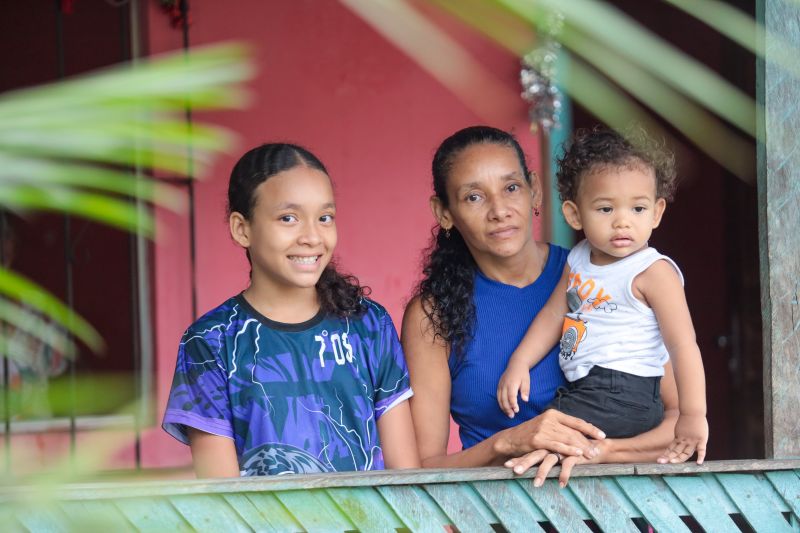 Silvana Tavares, dona de casa (personagem asfalto) <div class='credito_fotos'>Foto: Pedro Guerreiro / Ag. Pará   |   <a href='/midias/2024/originais/22442_c53c0cc1-7f4a-3bba-3101-3ca214c3787a.jpg' download><i class='fa-solid fa-download'></i> Download</a></div>