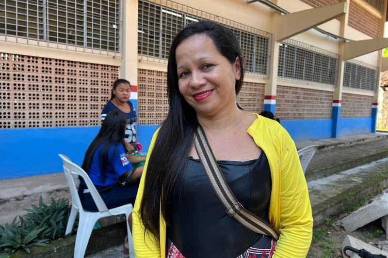 Moradora Lidiane dos Santos conseguiu a RG, e, de quebra, aproveitou para pintar as unhas com o serviço de manicure
