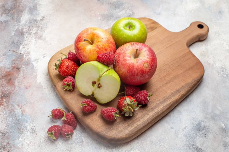 Maça, pera e  morango são as frutas mais indicadas para os diabeticos. Fotografia Divulgação