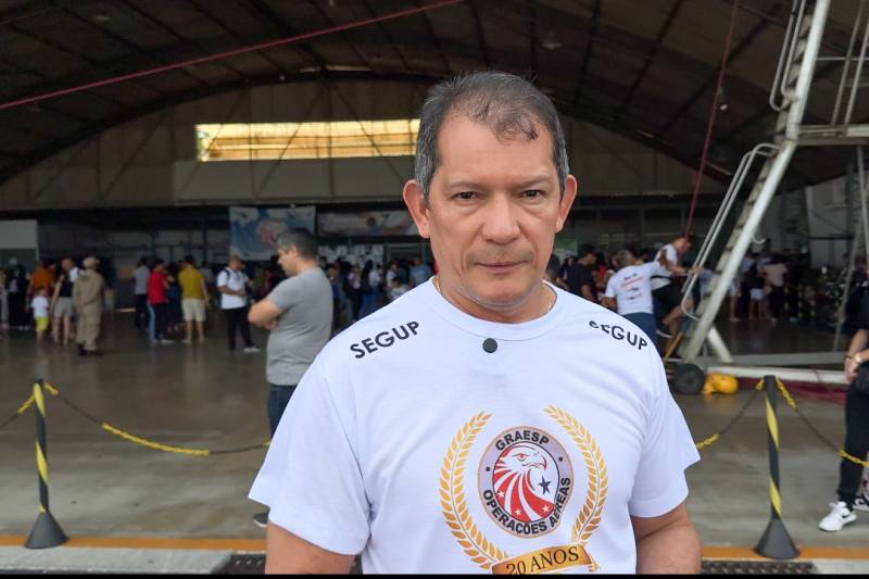 Diretor Grupamento Aéreo, coronel Armando Gonçalves