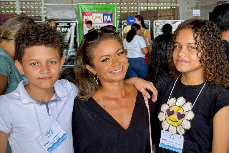 Natali Queiroz com José Henrique e Laura Antonielle