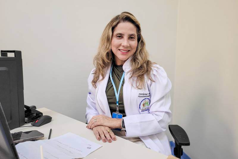 Coordenadora da classe hospitalar na Santa Casa, Sirlene Oliveira