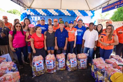 notícia: Em Breu Branco, Estado entrega água potável e cestas de ajuda humanitária
