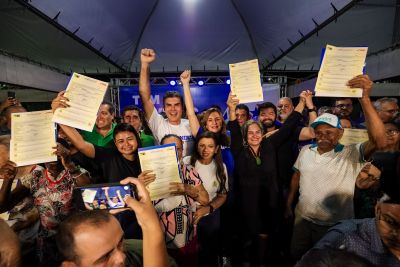 notícia: Governo do Pará faz a maior entrega de títulos de terra de Ananindeua