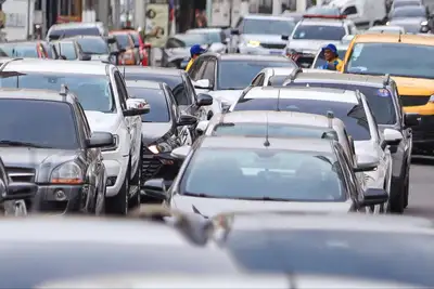 notícia: IPVA para veículos com final de placas 44 a 64 tem descontos até o dia 30 de março