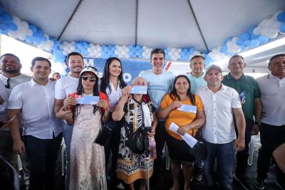 notícia: Famílias de Eldorado dos Carajás recebem cheques do programa 'Sua Casa' e CredCidadão 