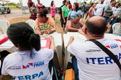 galeria: Agenda Moju FOTOS APOIO, personagens sua casa, titulo de terra e colete balistico agentes de segurança - Pedro Guerreiro AgPará