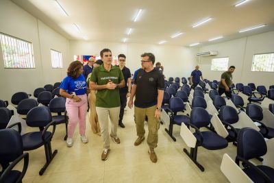 notícia: Governo do Pará entrega novo auditório no campus da Uepa em Paragominas