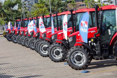 notícia: Governo entrega tratores para fortalecer o desenvolvimento da agricultura paraense