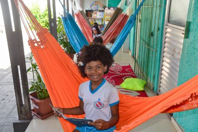 notícia: Escola estadual inaugura 'redário da leitura' como ferramenta de alfabetização na idade certa