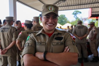 galeria: Entrega de Viaturas para os Bombeiros._E Formatura do Curso de Vistorias Técnicas dos Bombeiros Militares