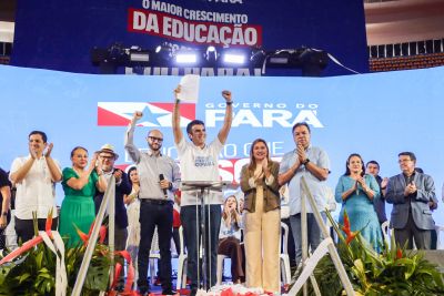 notícia: Governo do Estado anuncia pagamento da maior bonificação para servidores da educação pública no Pará